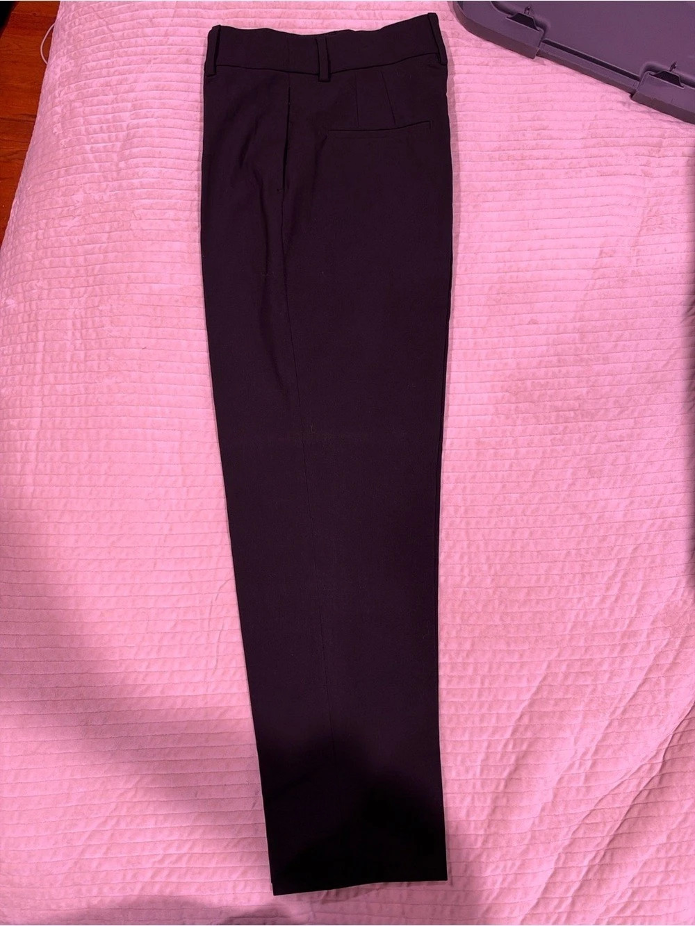 H&M Straight Leg Pants in Black Size Medium